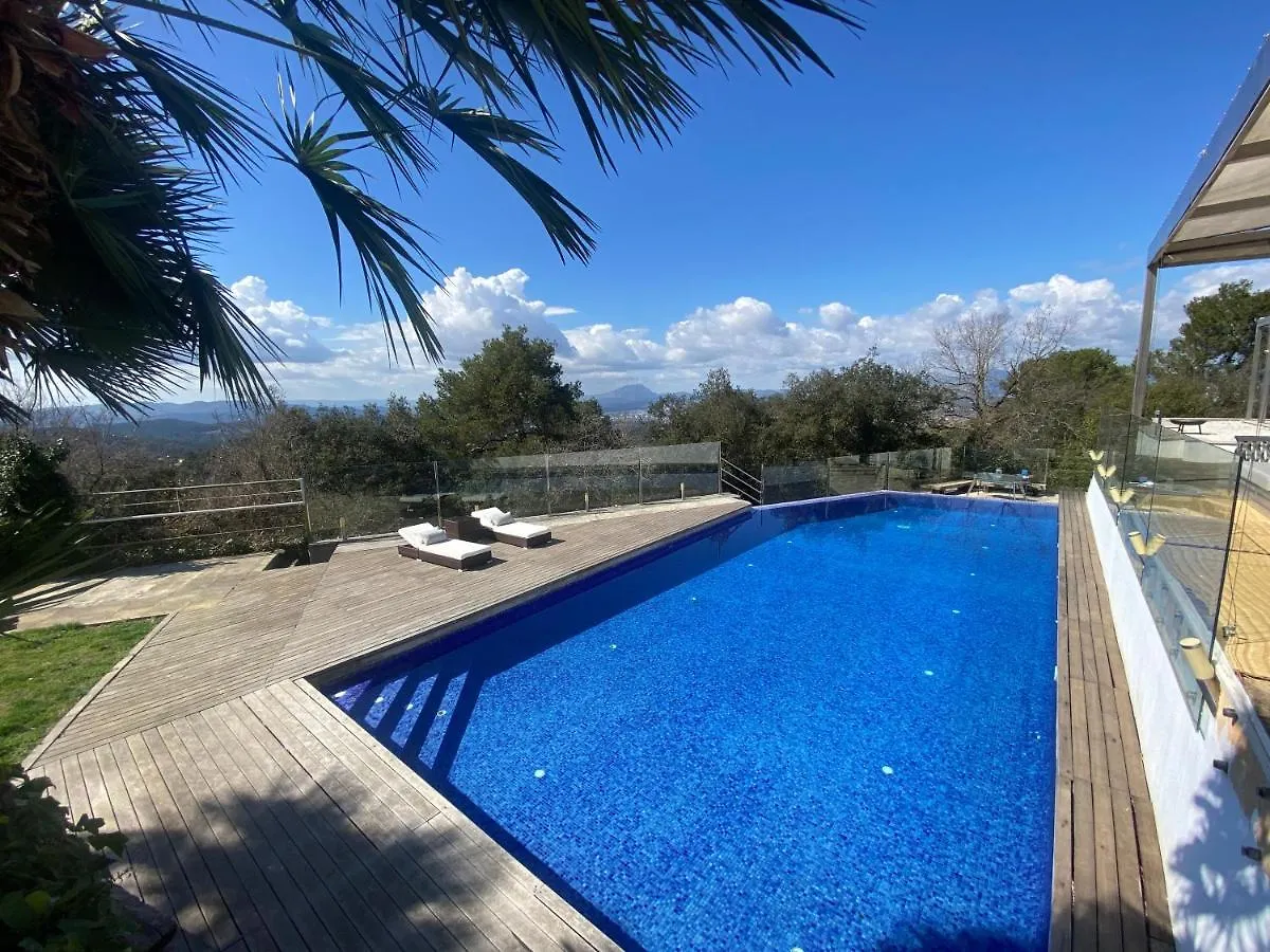 Aya House Hotel La Floresta Pearson