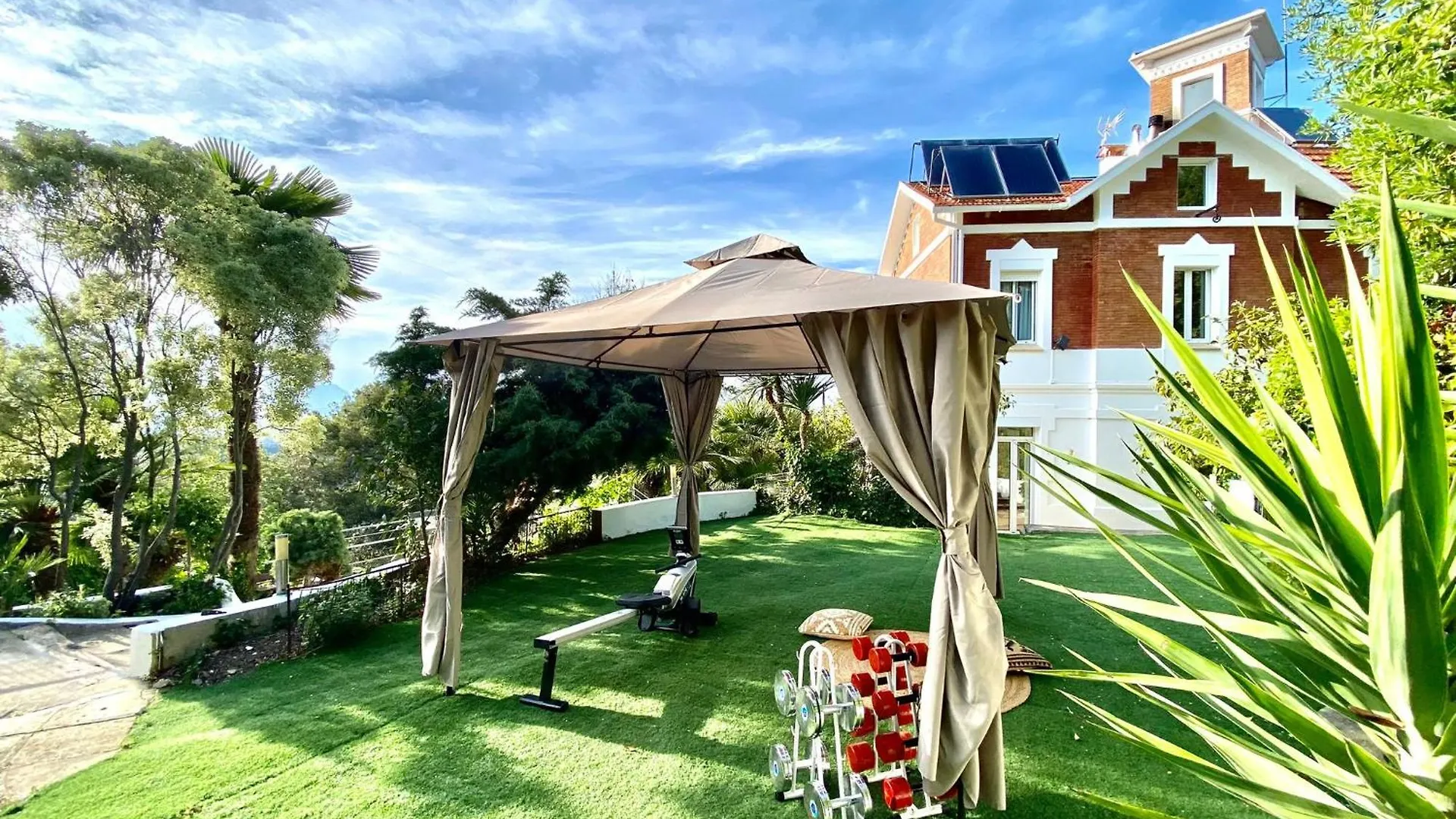Aya House Ξενοδοχείο Βαρκελώνη 0*, La Floresta Pearson