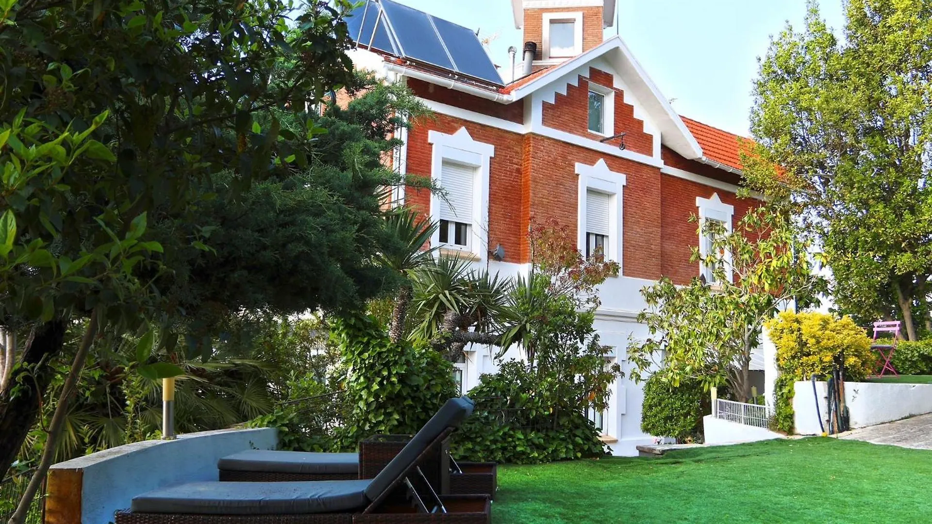 Resort Aya House Hotel Barcelona