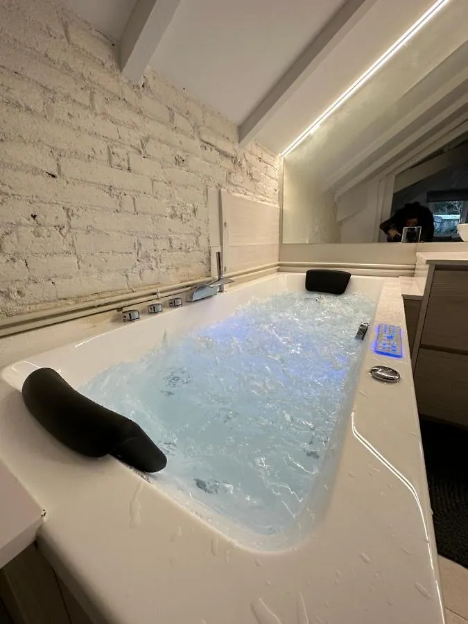 Aya House Hotel Barcelona Resort
