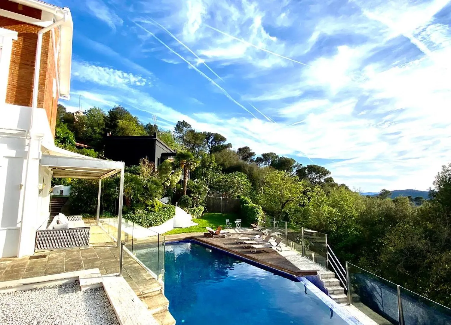 Aya House Hotel Barcelona Resort