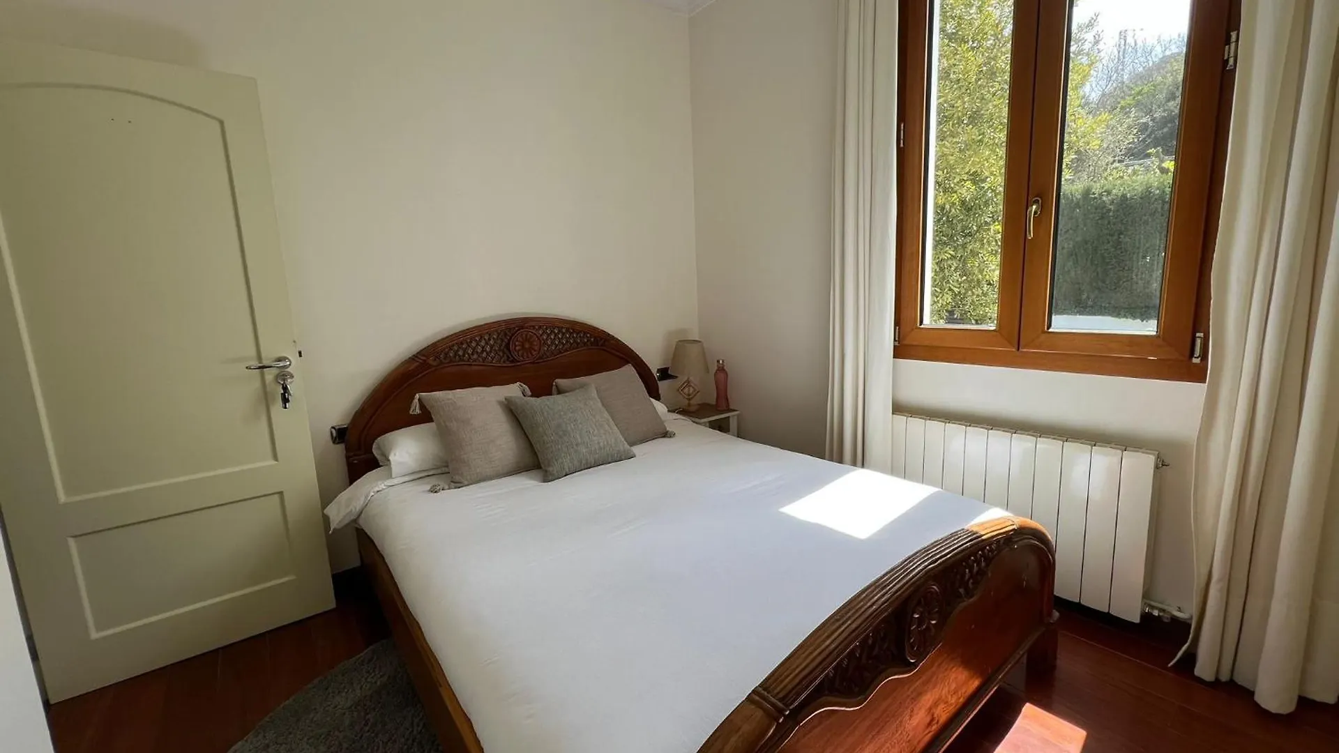 Aya House Hotel Barcelona Resort