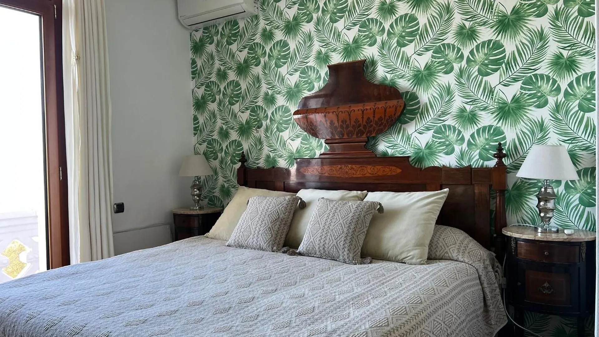 Aya House Hotel Barcelona Resort